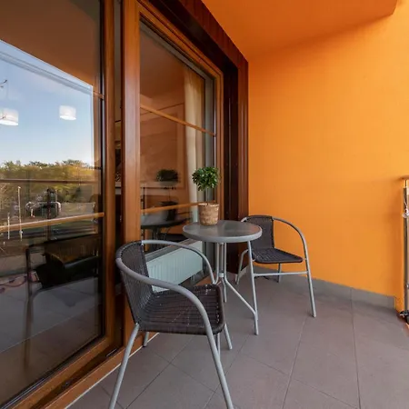 Blue Mare Jagiellonska Kladka Przy Morzu I Pkp *